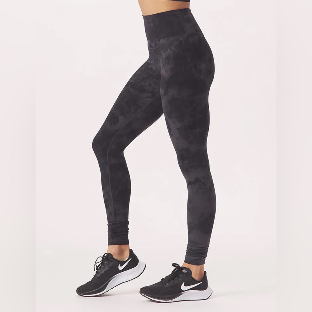 Glyder SULTRY LEGGING: BLACK TIE-DYE